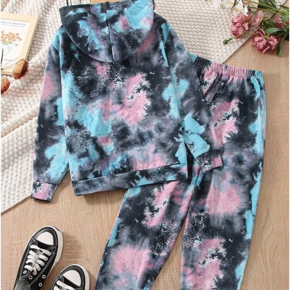 SHEIN Matching Sets Kids 8y Tie Dye Sweatsuit Poshmark